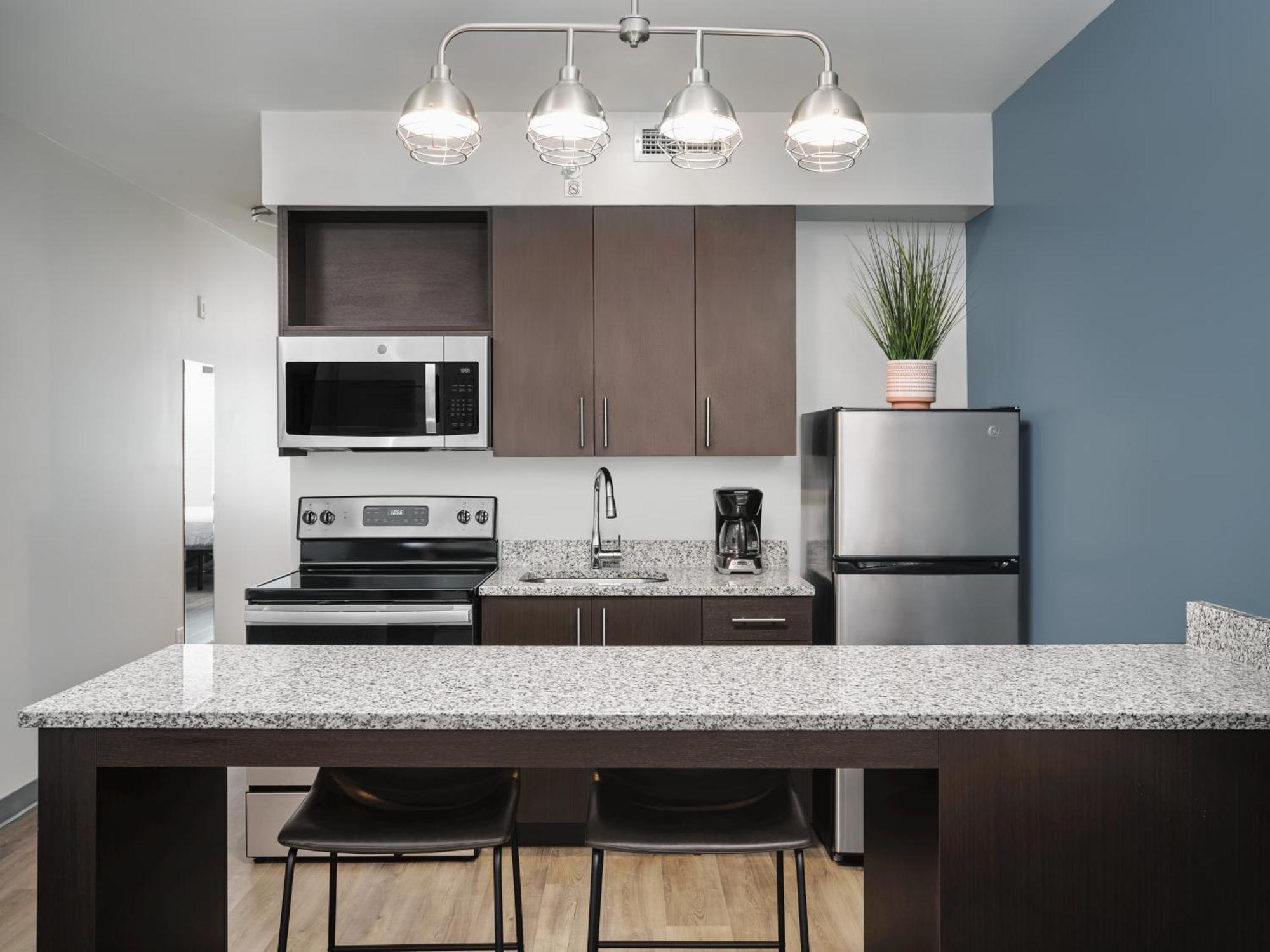Stayapt Suites Columbus-Fort Benning Buitenkant foto