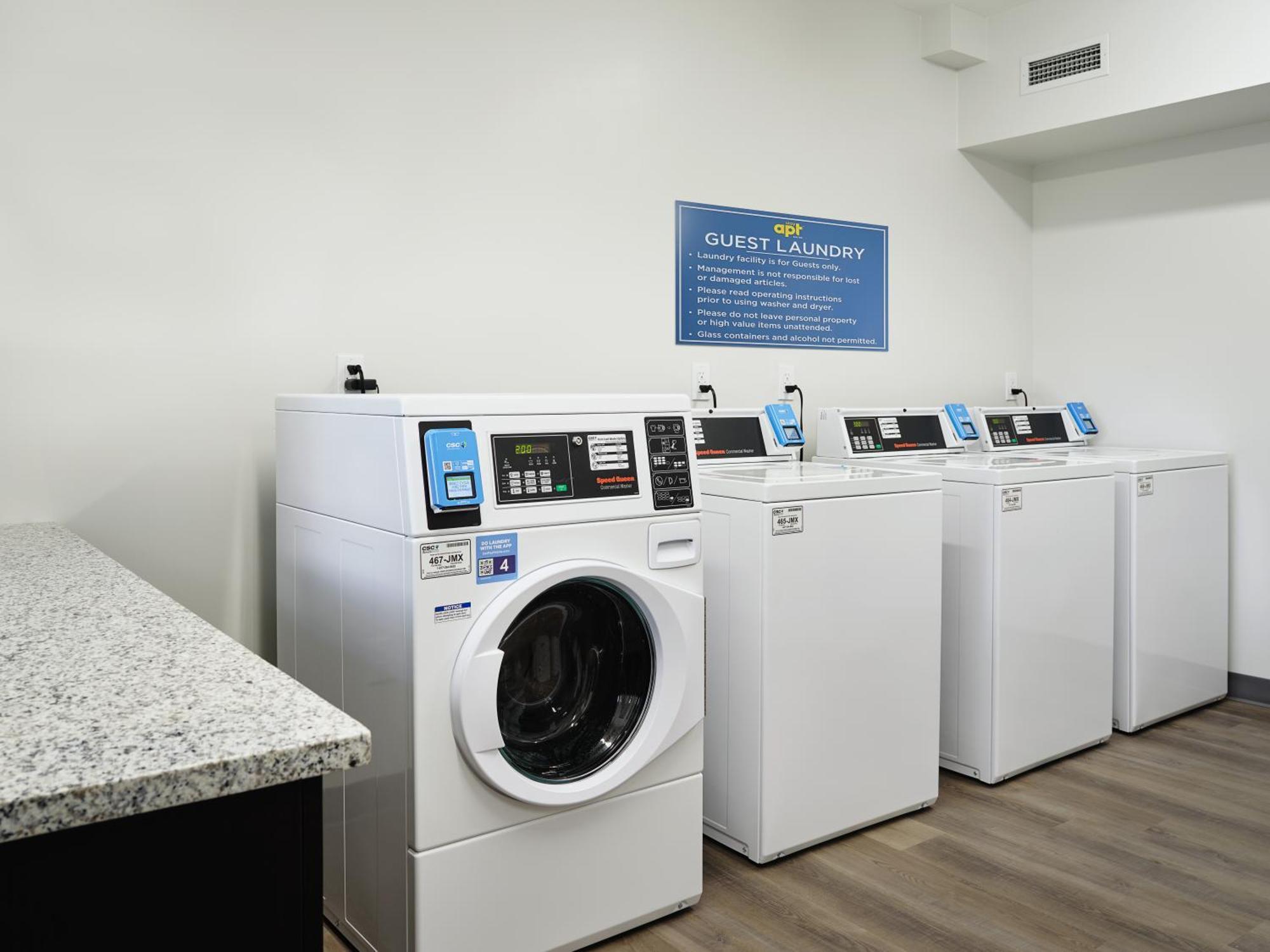Stayapt Suites Columbus-Fort Benning Buitenkant foto